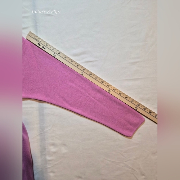 Talbots Petites Soft Pink V-Neck Sweater - Size LP - Picture 7 of 8